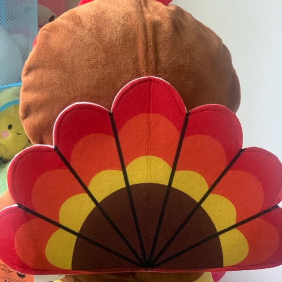 Hello Kitty Thanksgiving Edition Side Stepper - Picture 3 of 5